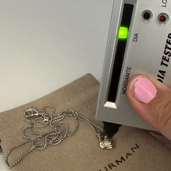 David Yurman Petite Cable Heart - Picture 8 of 9